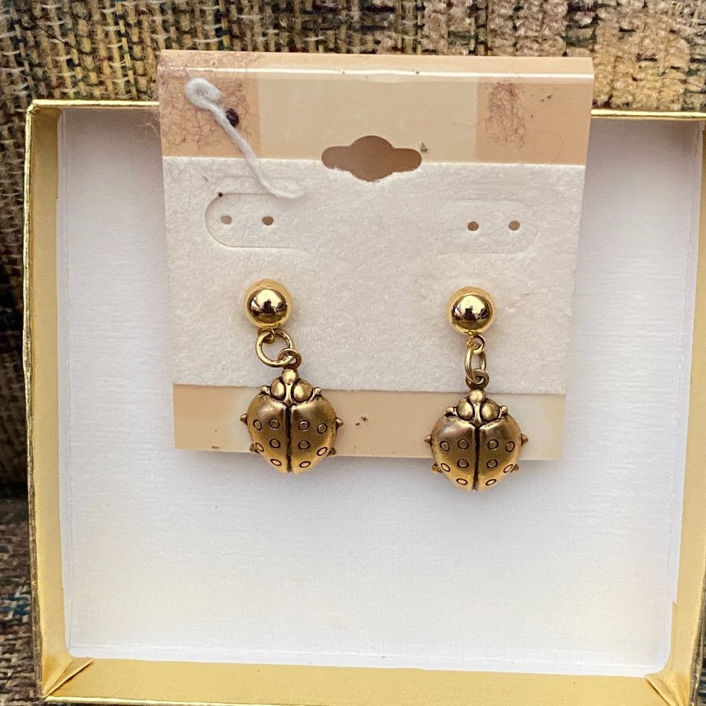 Goldtone Ladybug dangle earrings